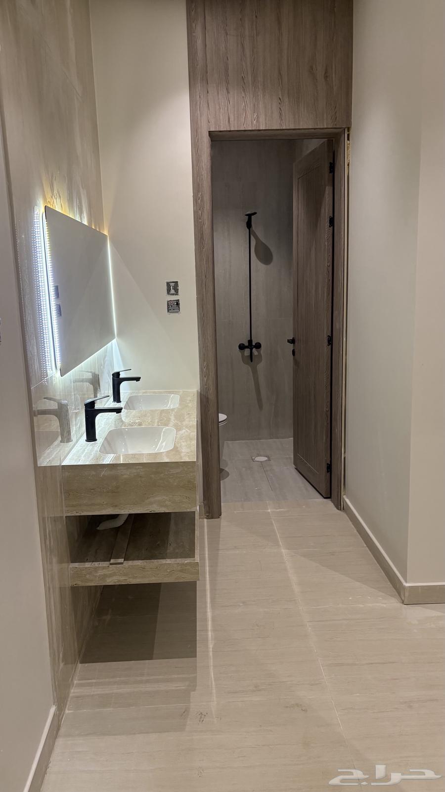 10 bedroom villa in Dahiat King Fahd 5