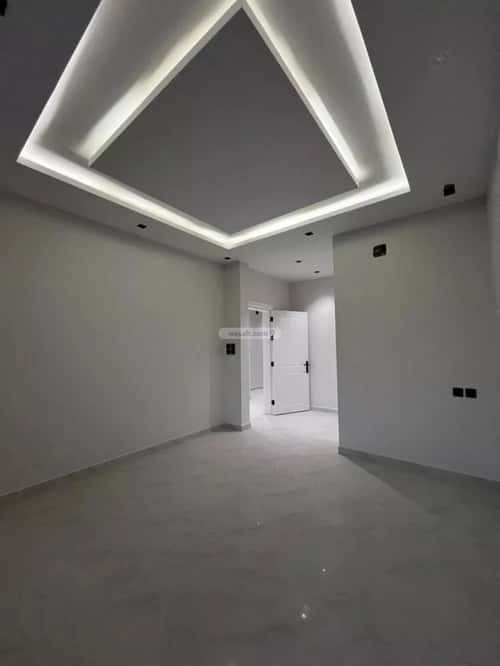 5 bedroom villa in Al Mahdiyyah 4