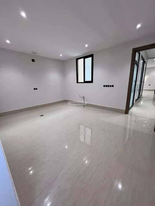 6 bedroom villa in Al Mahdiyyah 3