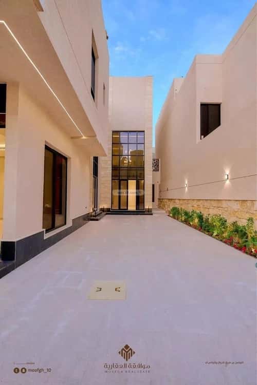 4 bedroom villa in Al Mahdiyyah 1
