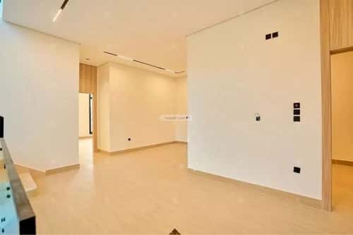 5 bedroom villa in Al Mahdiyyah 3