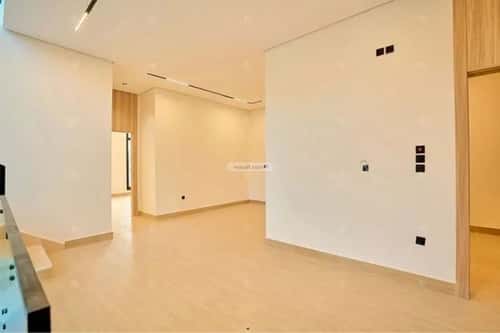 5 bedroom villa in Al Mahdiyyah 3