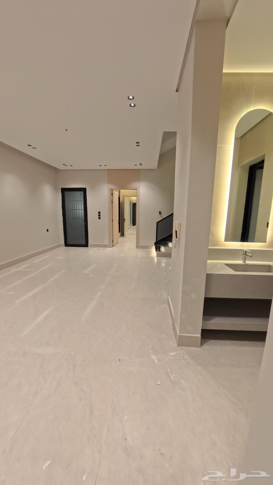 4 bedroom villa in Al Amwaj, Eastern Province 9