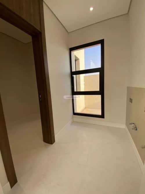 5 bedroom villa in Al Mahdiyyah 3