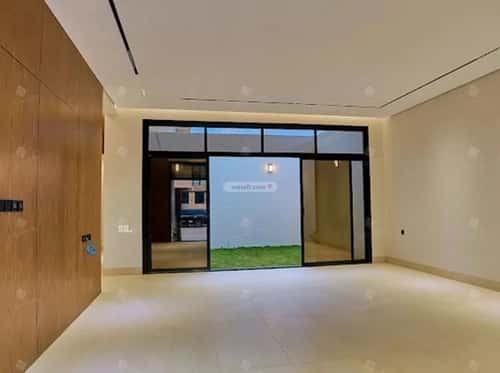 5 bedroom villa in Al Mahdiyyah 2