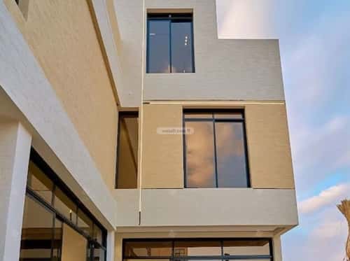 5 bedroom villa in Al Mahdiyyah 6