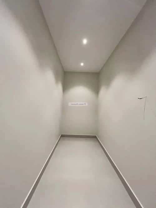 5 bedroom villa in Al Mahdiyyah 6