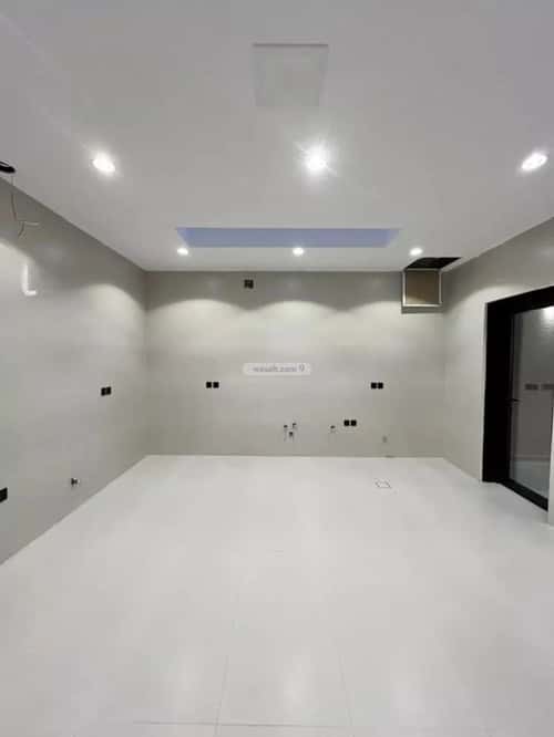5 bedroom villa in Al Mahdiyyah 4