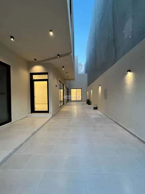 5 bedroom villa in Al Mahdiyyah 10