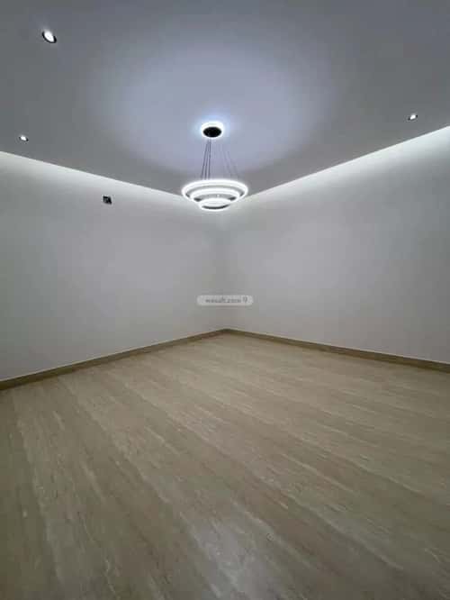 5 bedroom villa in Al Mahdiyyah 4