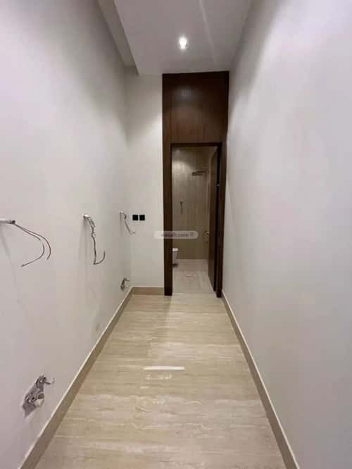 5 bedroom villa in Al Mahdiyyah 4