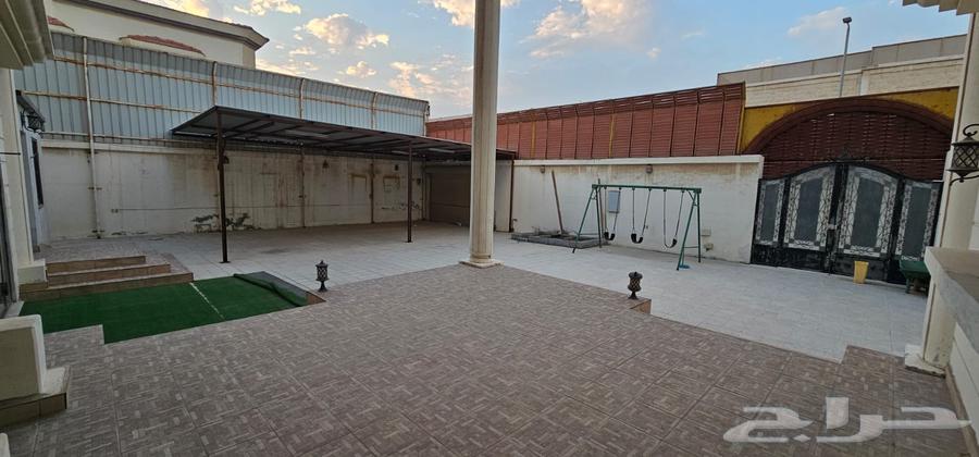8 bedroom villa in Uhud 12