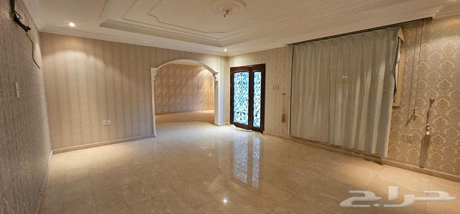 8 bedroom villa in Uhud 18