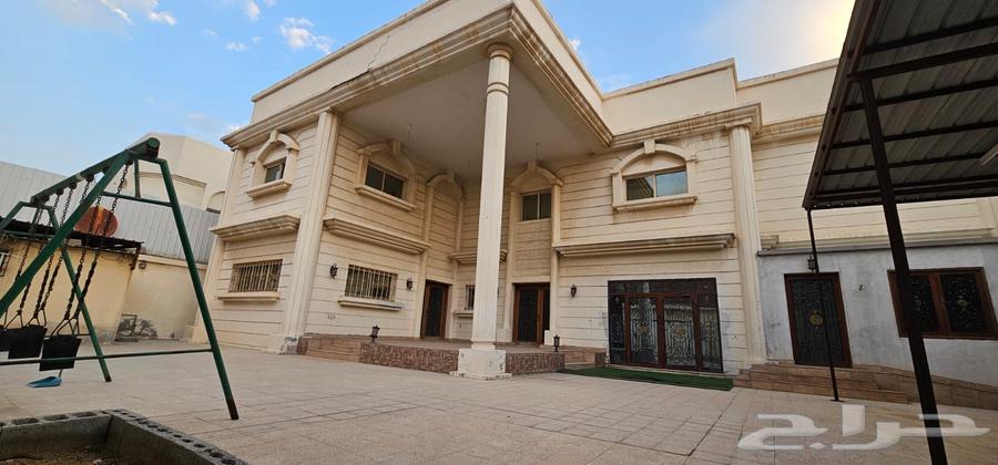 8 bedroom villa in Uhud 3