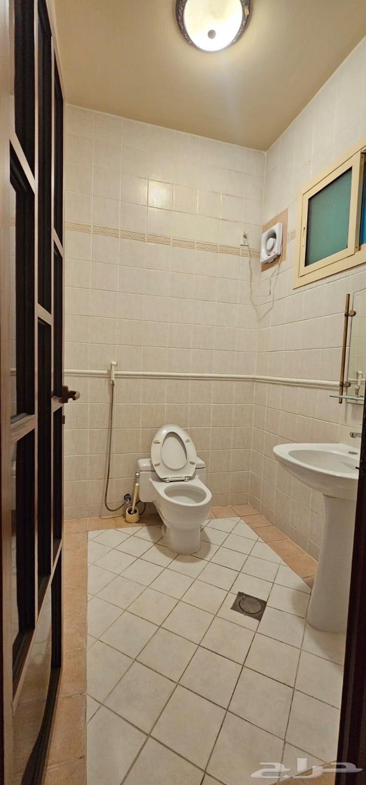 8 bedroom villa in Uhud 25