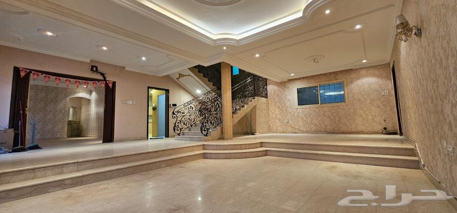 8 bedroom villa in Uhud 8