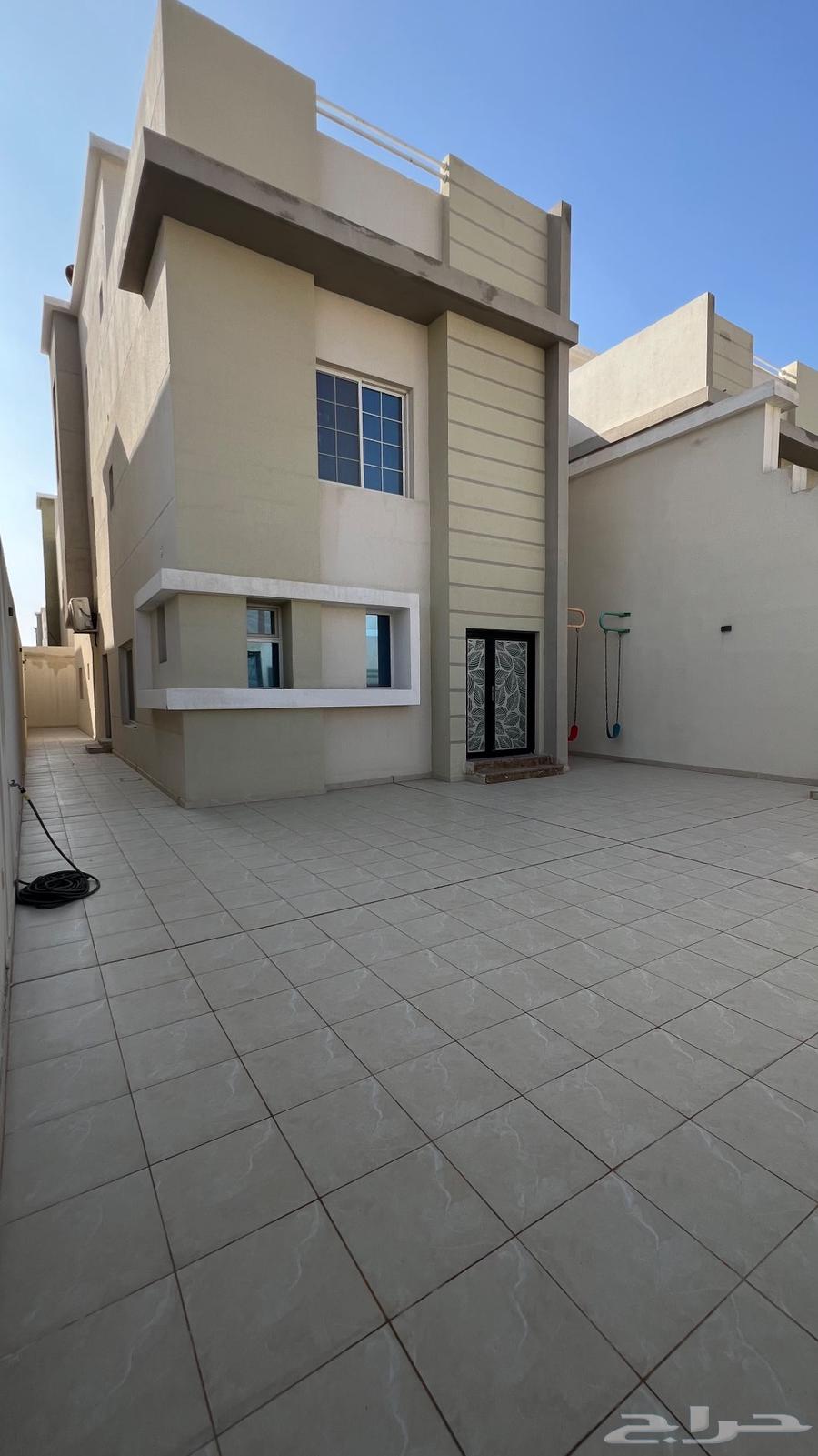 فيلا 5 غرف في الدمام 3