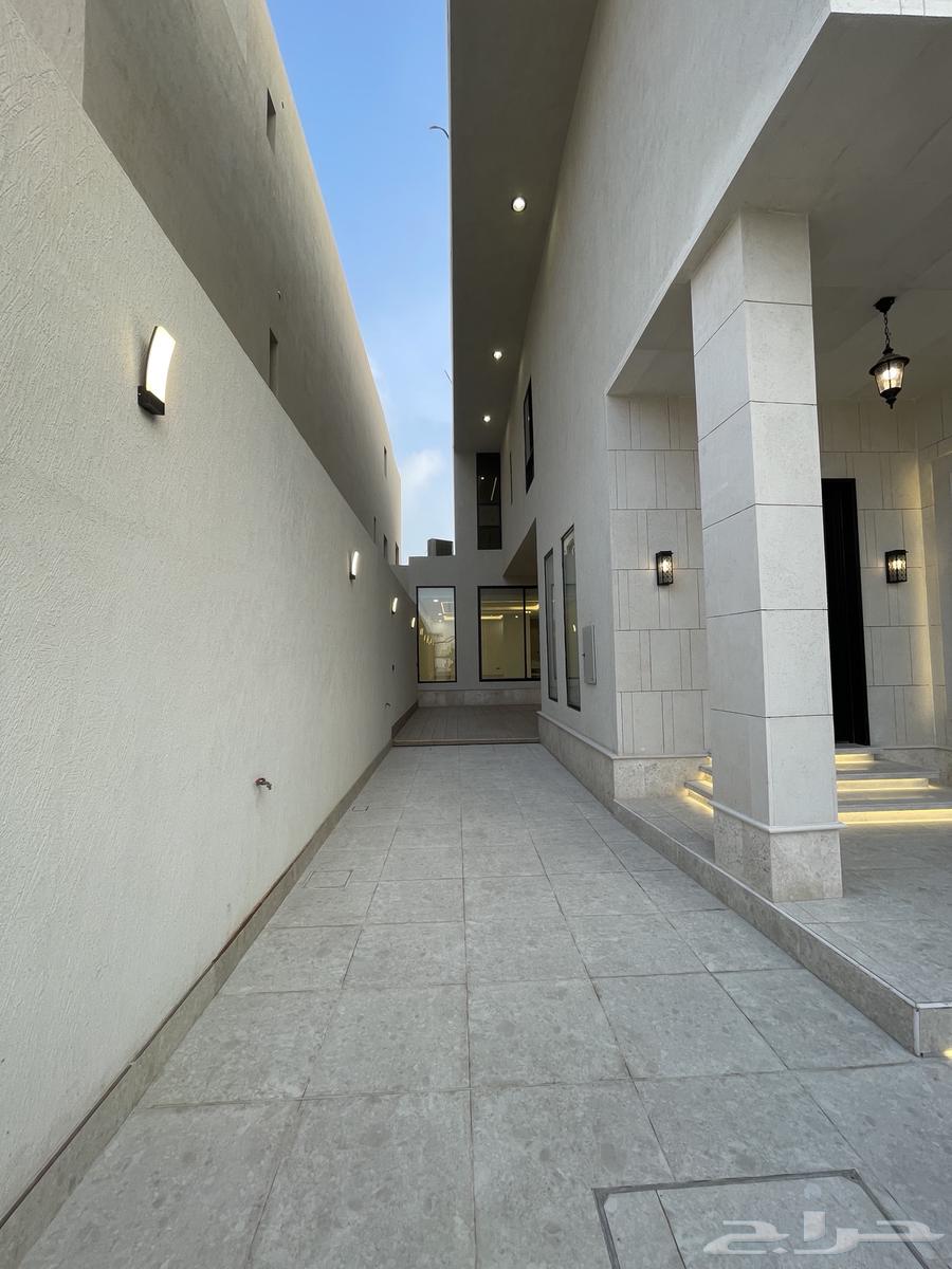 5 bedroom villa in Ash Shulah 4