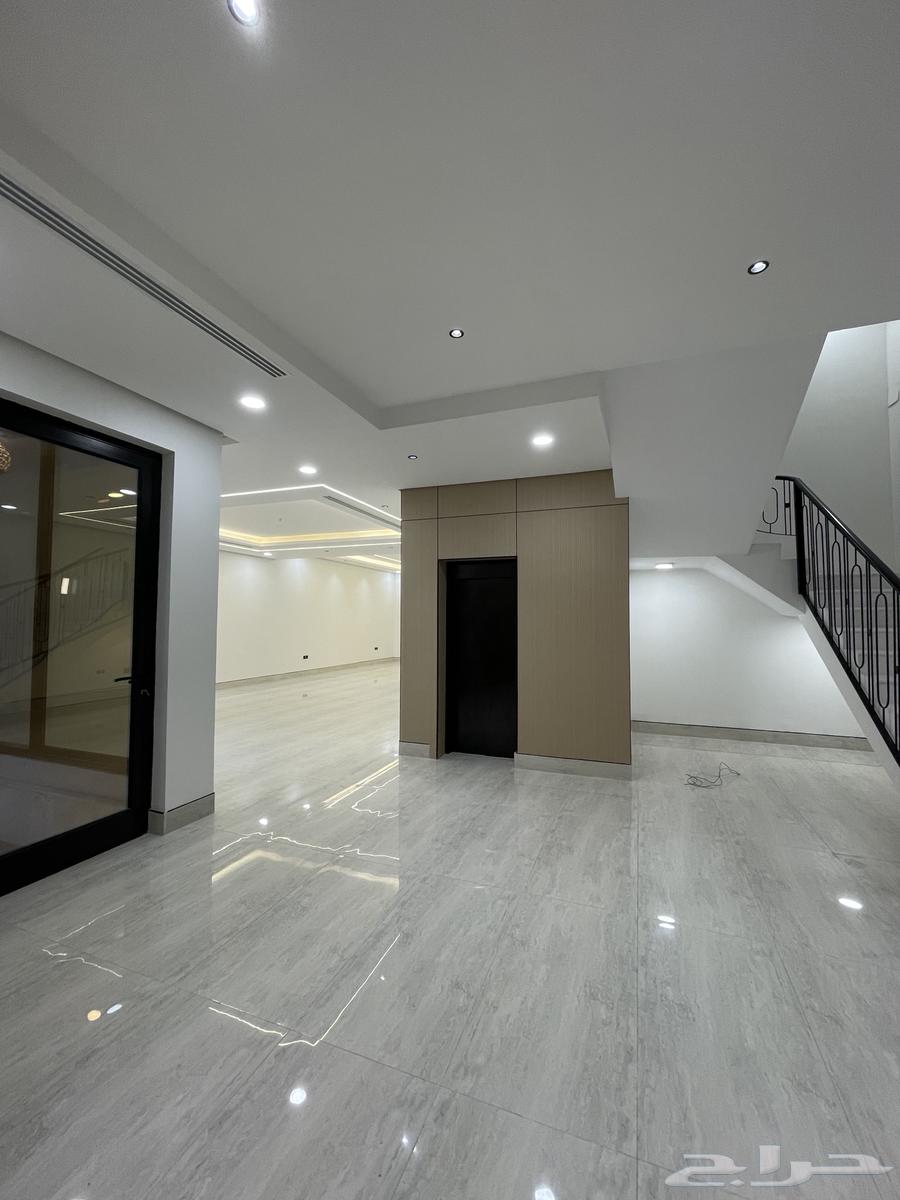 5 bedroom villa in Ash Shulah 9
