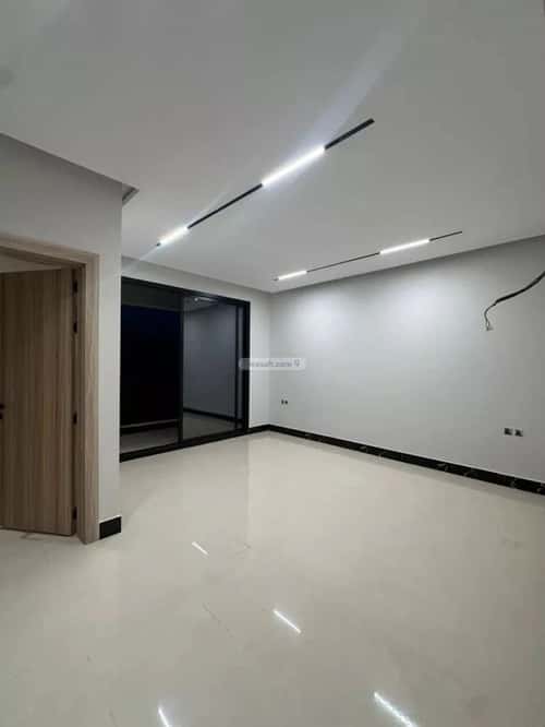 4 bedroom villa in Al Mahdiyyah 3