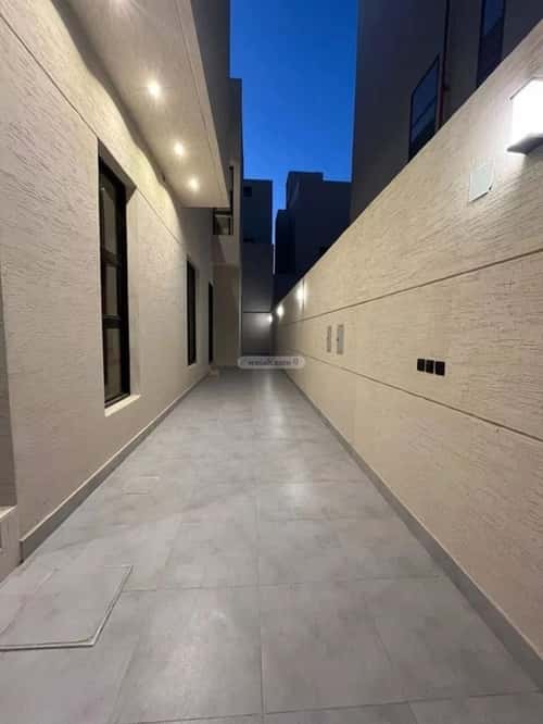 4 bedroom villa in Al Mahdiyyah 4