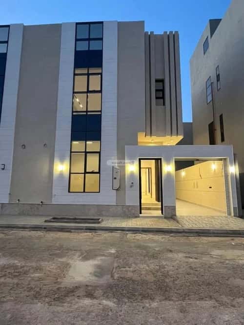 4 bedroom villa in Al Mahdiyyah 8