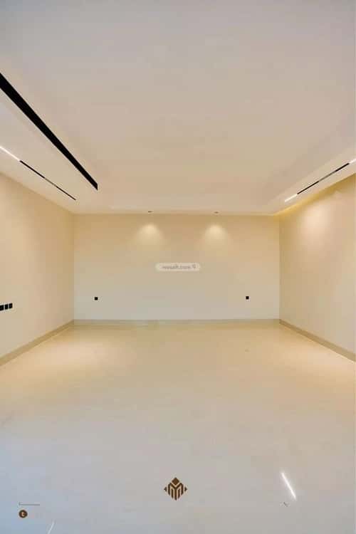 6 bedroom villa in Al Mahdiyyah 2