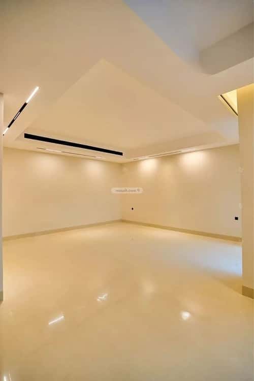6 bedroom villa in Al Mahdiyyah 3
