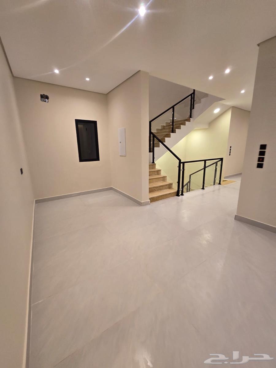 8 bedroom villa in Dahiat King Fahd 2