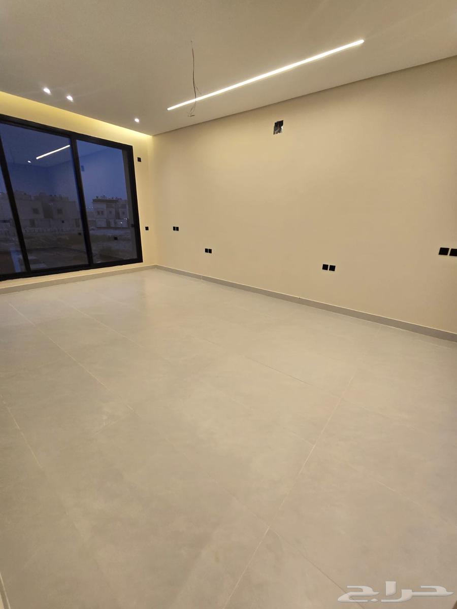8 bedroom villa in Dahiat King Fahd 17