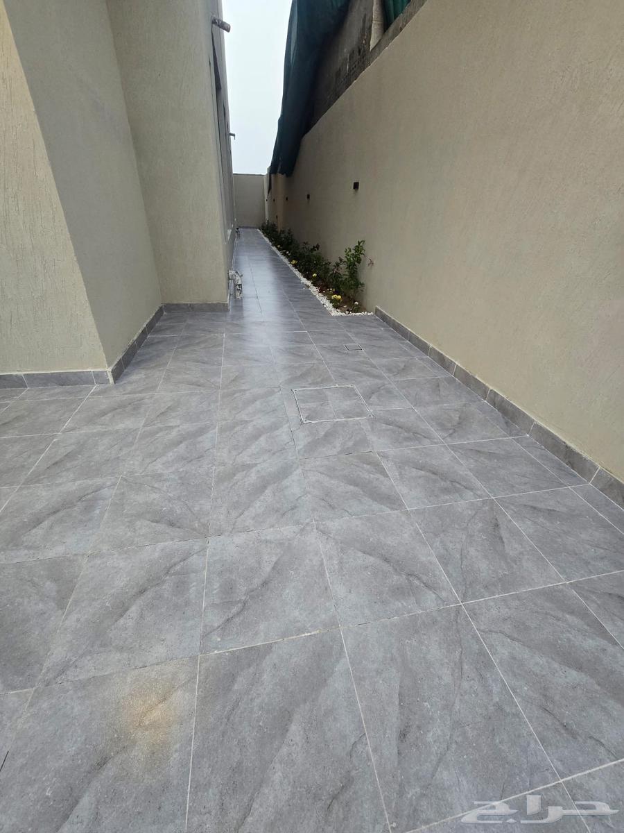 8 bedroom villa in Dahiat King Fahd 23