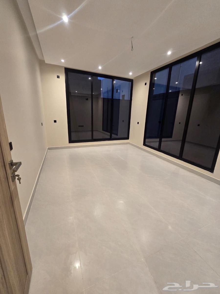 8 bedroom villa in Dahiat King Fahd 5