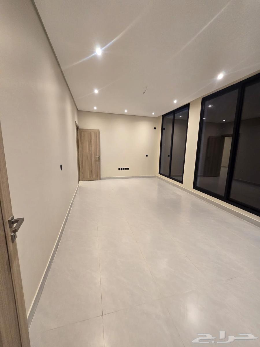 8 bedroom villa in Dahiat King Fahd 8