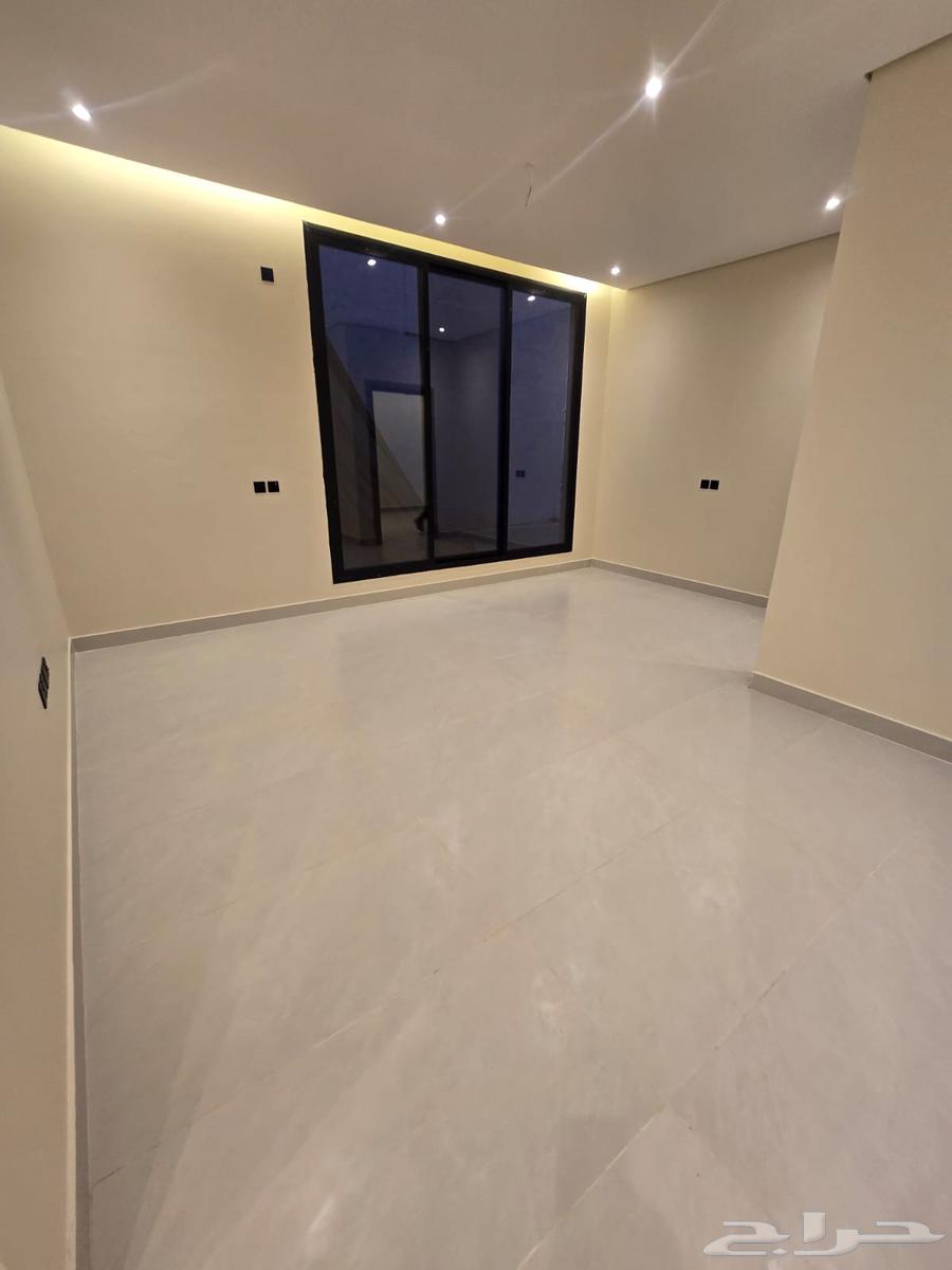 8 bedroom villa in Dahiat King Fahd 9