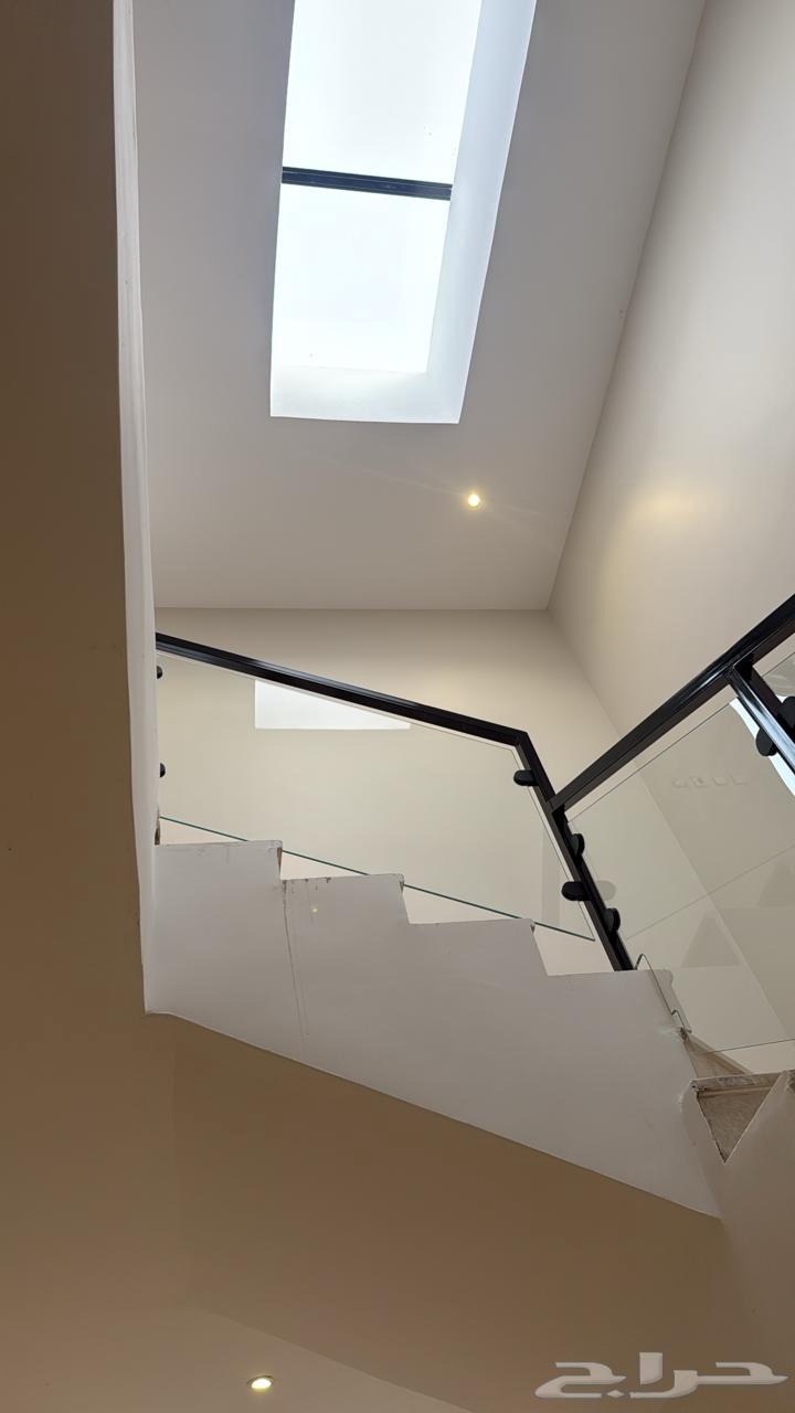 7 bedroom villa in Dahiat King Fahd 21