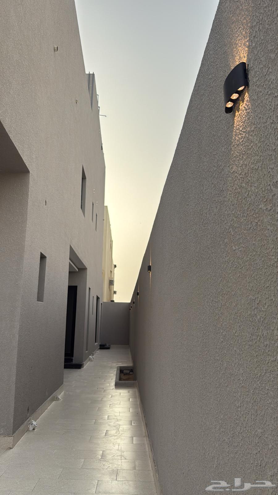 7 bedroom villa in Dahiat King Fahd 33