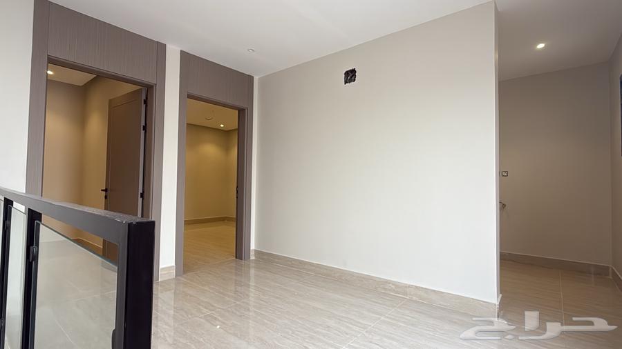 7 bedroom villa in Dahiat King Fahd 42