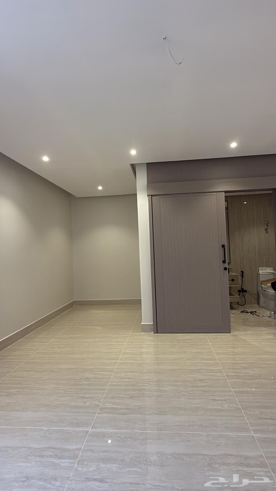 7 bedroom villa in Dahiat King Fahd 44