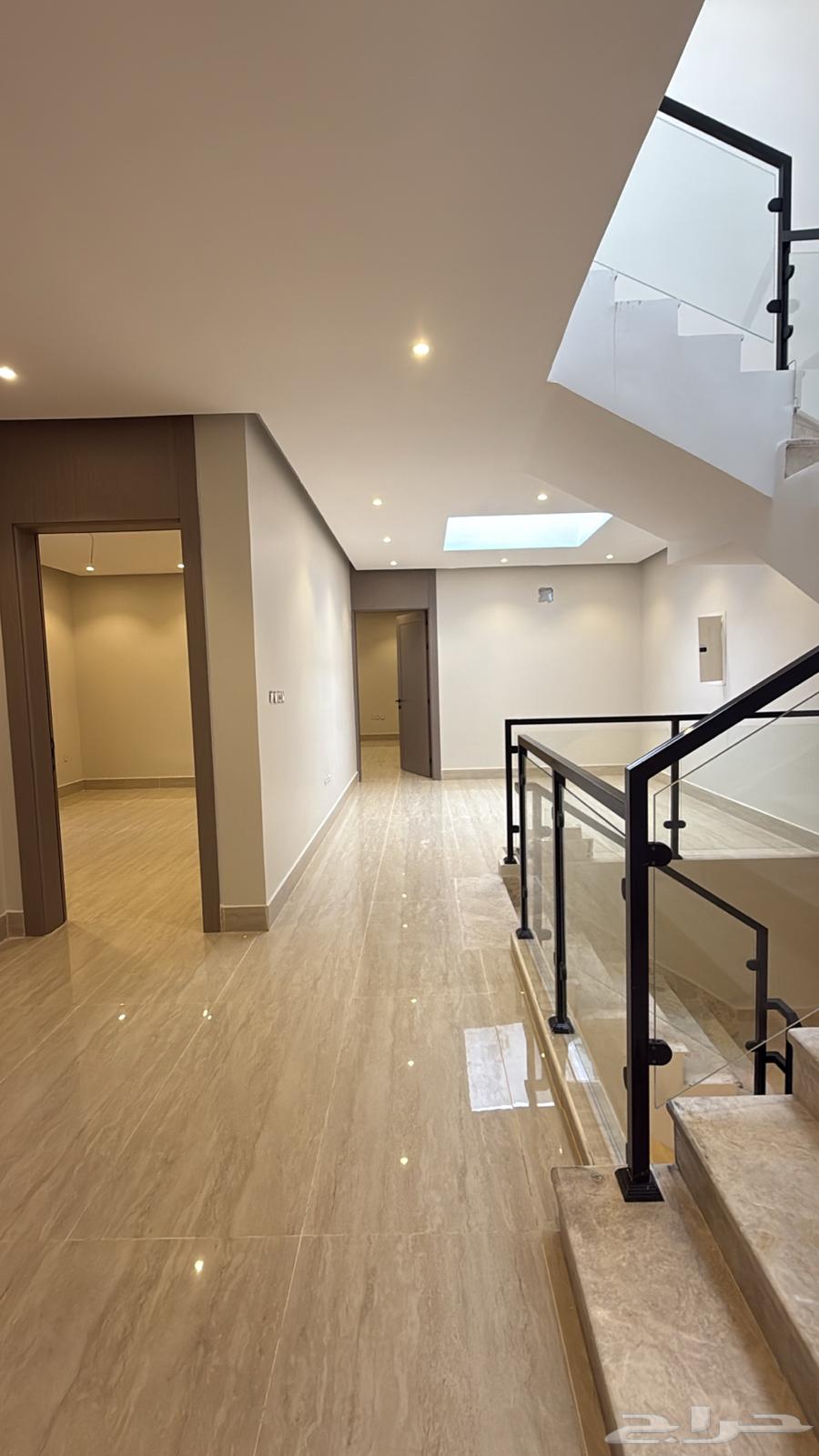 7 bedroom villa in Dahiat King Fahd 52