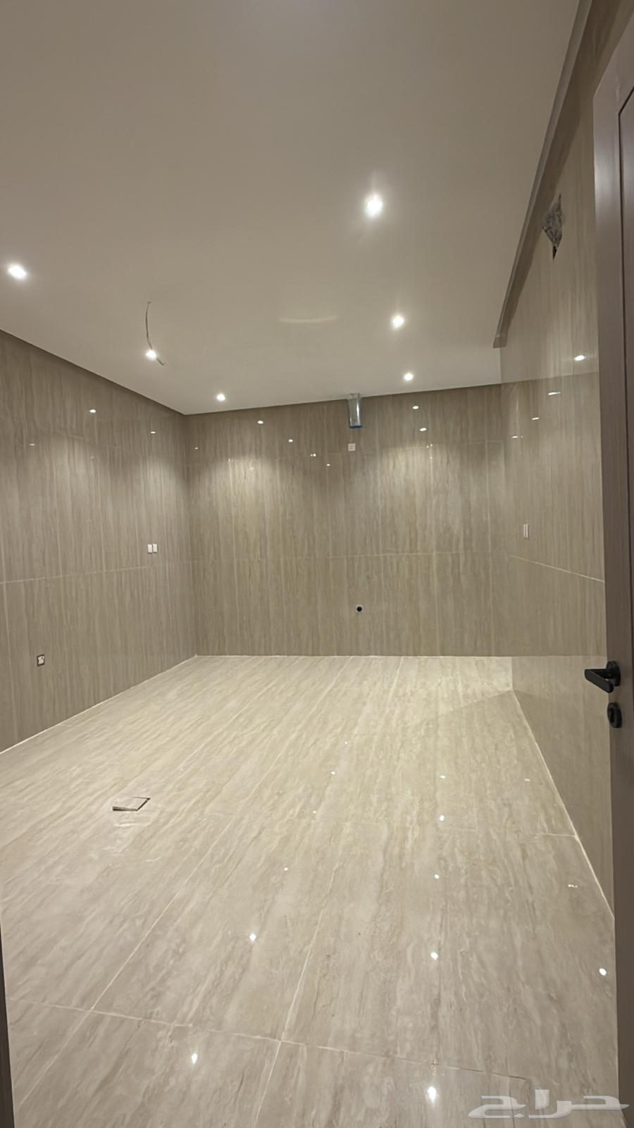 7 bedroom villa in Dahiat King Fahd 58