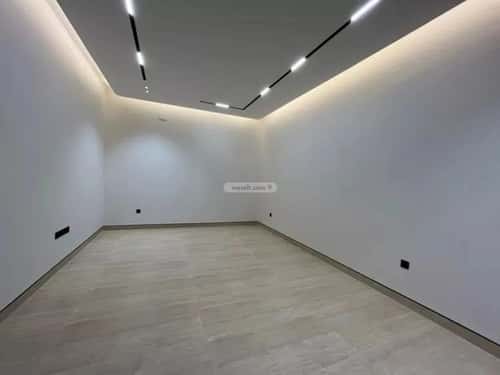 5 bedroom villa in Al Mahdiyyah 2