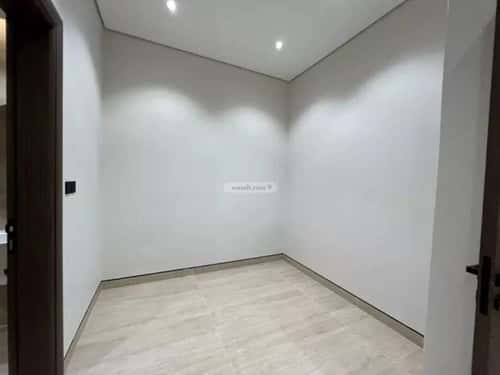 5 bedroom villa in Al Mahdiyyah 4