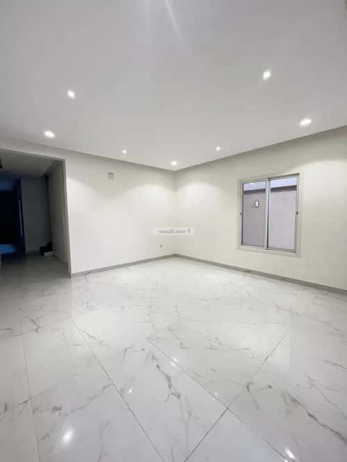 5 bedroom villa in Al Mahdiyyah 4