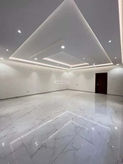 5 bedroom villa in Al Mahdiyyah 13