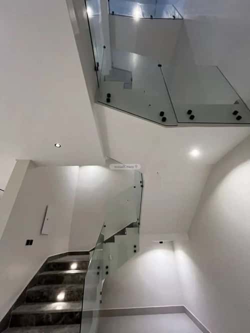 4 bedroom villa in Al Mahdiyyah 9