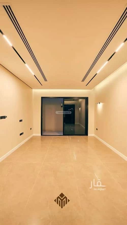 5 bedroom villa in Al Mahdiyyah 2