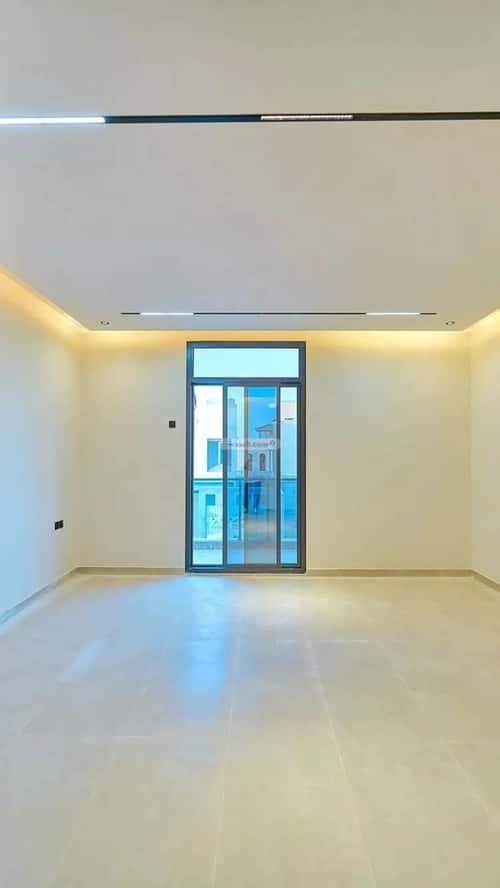 5 bedroom villa in Al Mahdiyyah 3