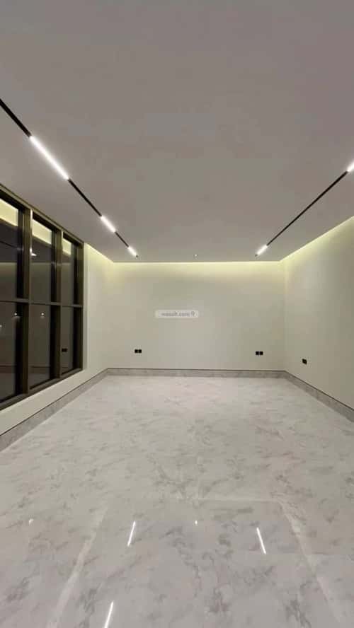6 bedroom villa in Al Mahdiyyah 3