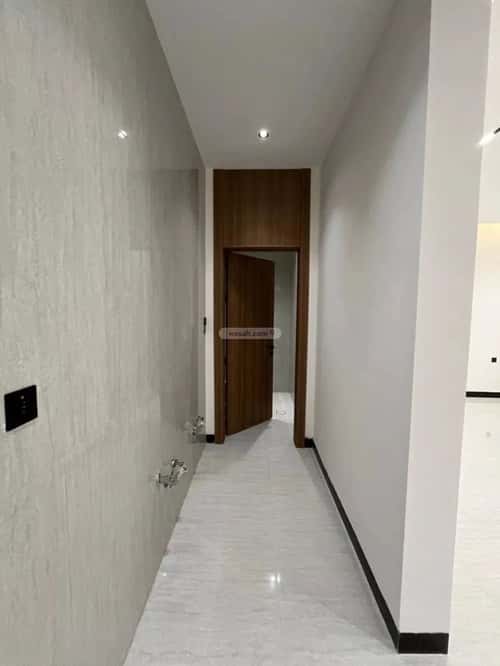 5 bedroom villa in Al Mahdiyyah 4