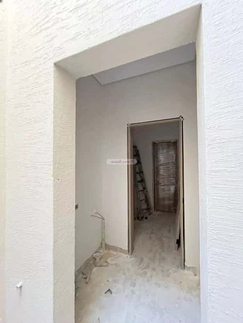 5 bedroom villa in Al Mahdiyyah 10